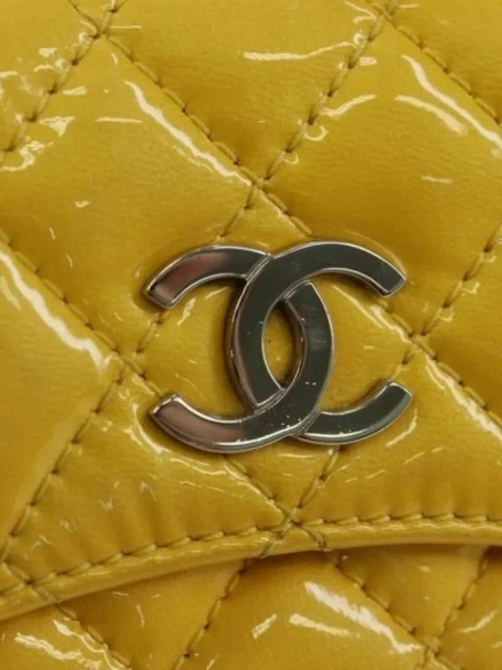 CHANEL brand	chanel color	yellow